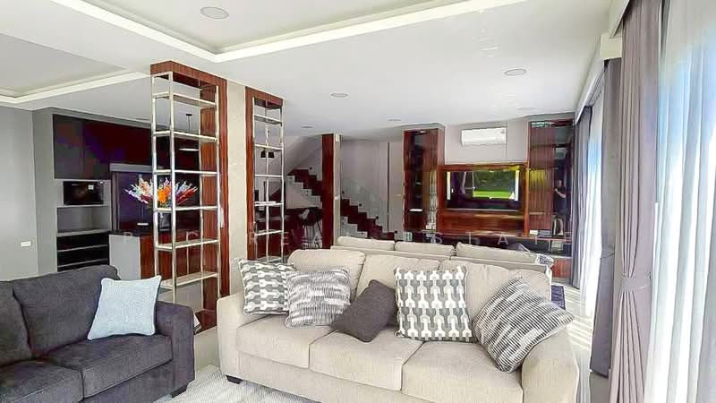 Luxury Pool Villa for Sale Mabprachan East Pattaya New 2Storey, Chon Buri (Pattaya)