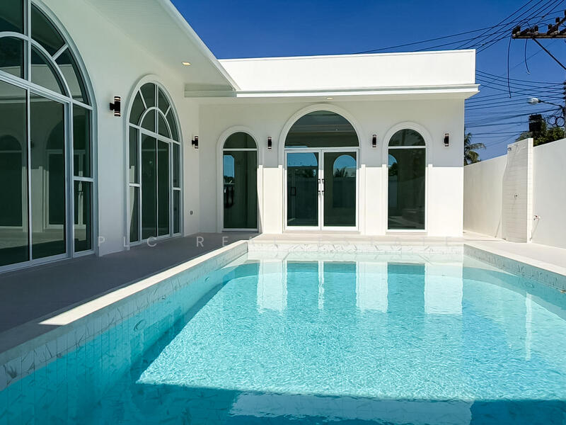 Pool Villa 4 bedrooms for Sale Huay Yai, Pattaya, Chon Buri (Pattaya)