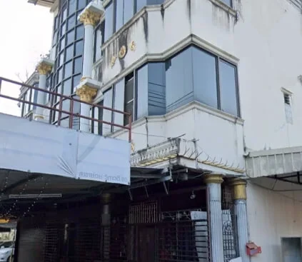 Apartment For Sale in Lak Si