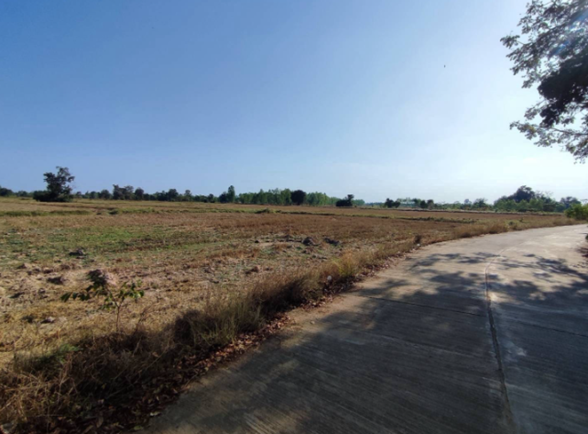 ที่ดินว่างเปล่า อำเภอขาณุวรลักษบุรี จังหวัดกำแพงเพชร