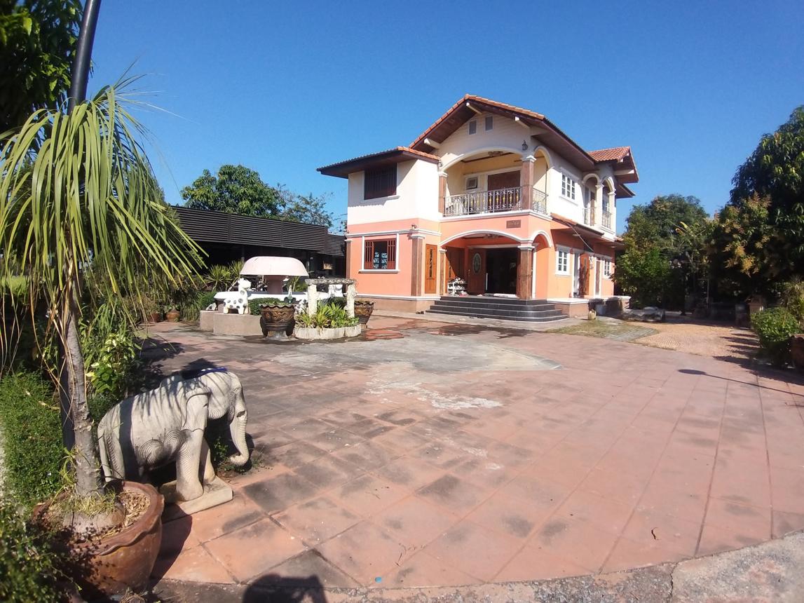 Single-Family House in Nong Kae, Saraburi