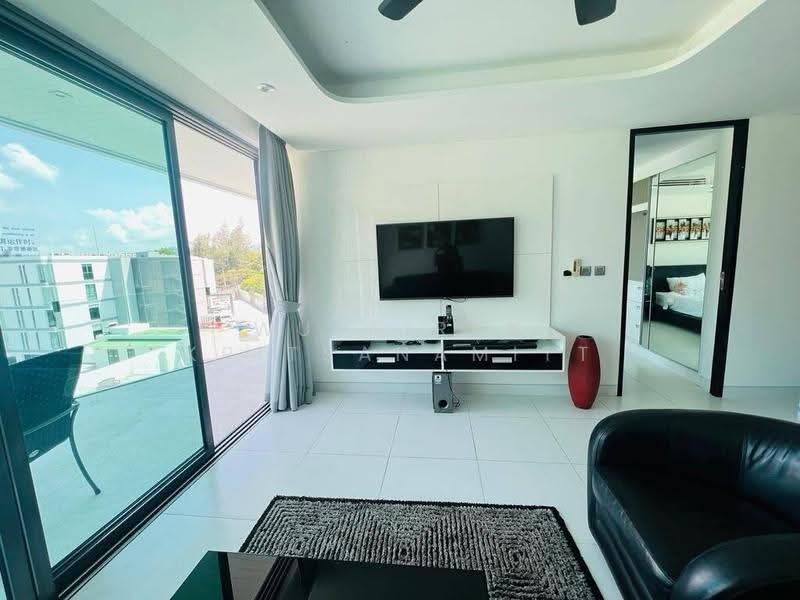 Absolute Twin Sands Resort & Spa, phuket