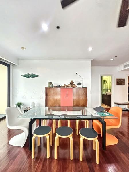 Baan Chao Praya, Bangkok