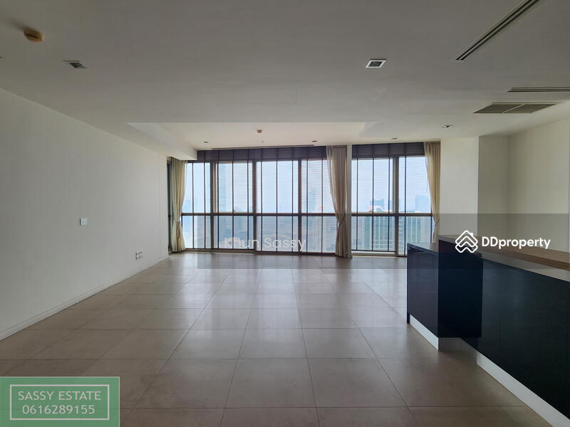The River by Raimon Land, Bangkok