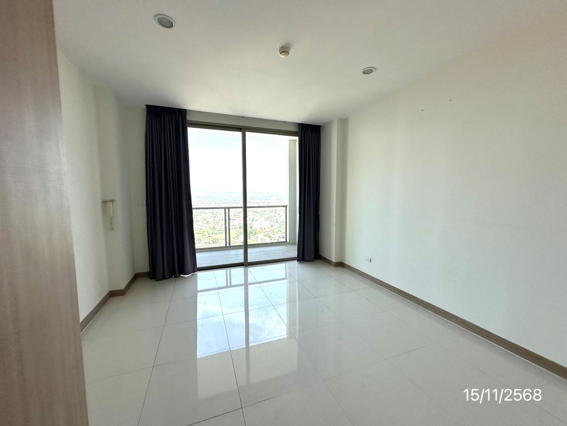 Condominium The Riviera Wongamat Beach Bang Lamung Chonburi