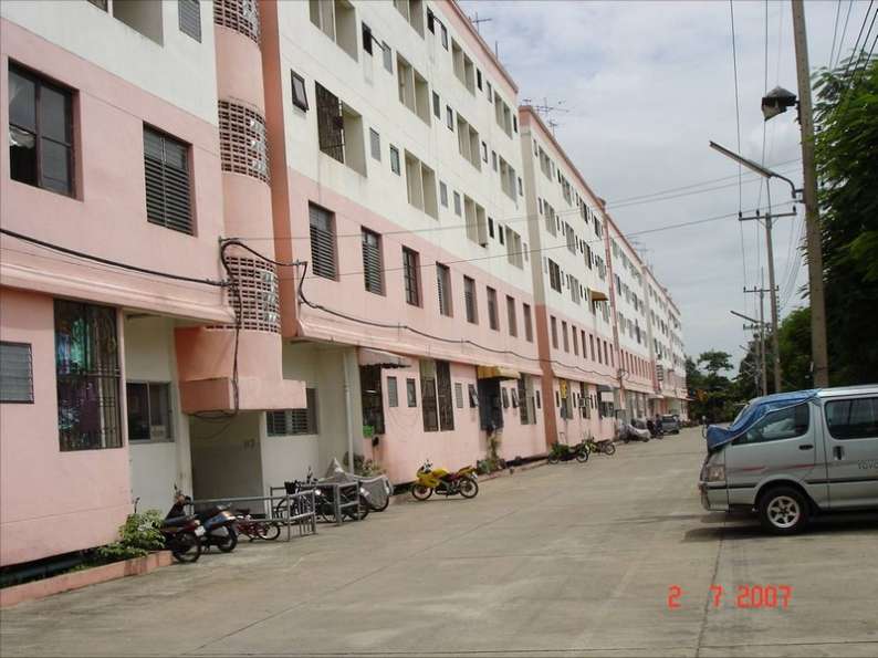 ห้องชุดพักอาศัยโครงการหทัยราษฎร์ รวม 5 อาคาร คือ อาคาร B1 - B5