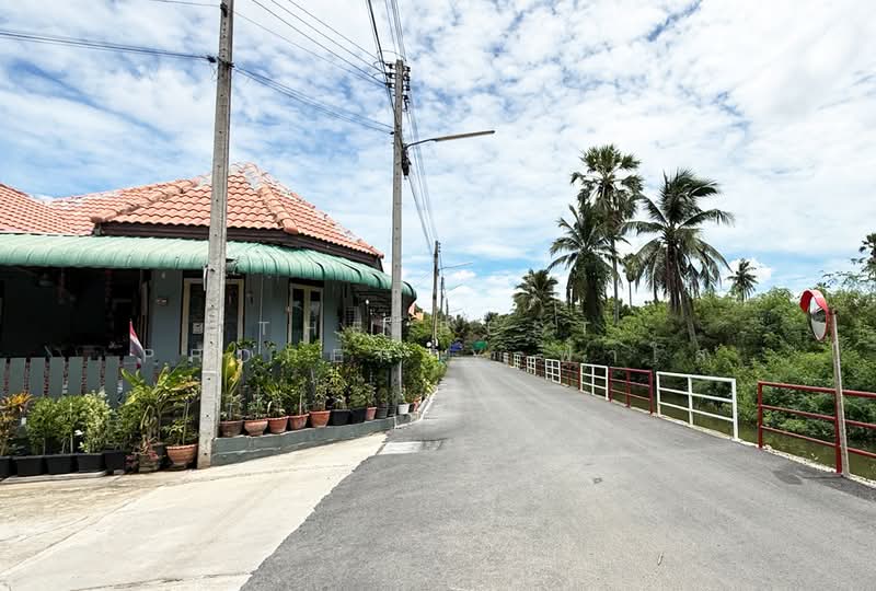 หมู่บ้านราชการ นครปฐม, Nakhon Pathom