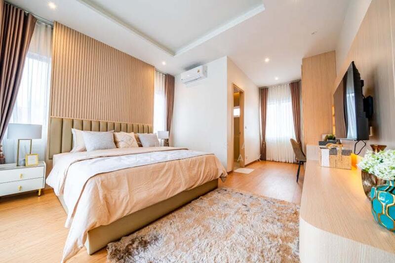 Royal Park Village, Chon Buri (Pattaya)