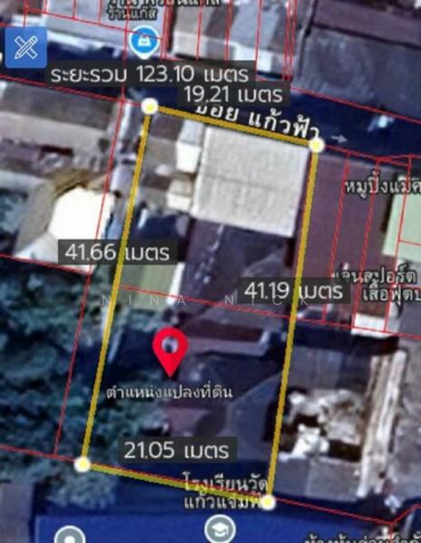 ขายที่ดิน 221 ตรว. พร้อมตึกแถว 6 ห้อง และบ้านไม้ทรงไทย 2 หลัง ซอยวัดแก้วฟ้า สี่พระยา, Bangkok