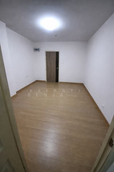 Supalai Loft @ Talat Phlu Station, Bangkok
