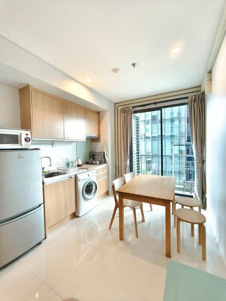 Villa Asoke, Bangkok