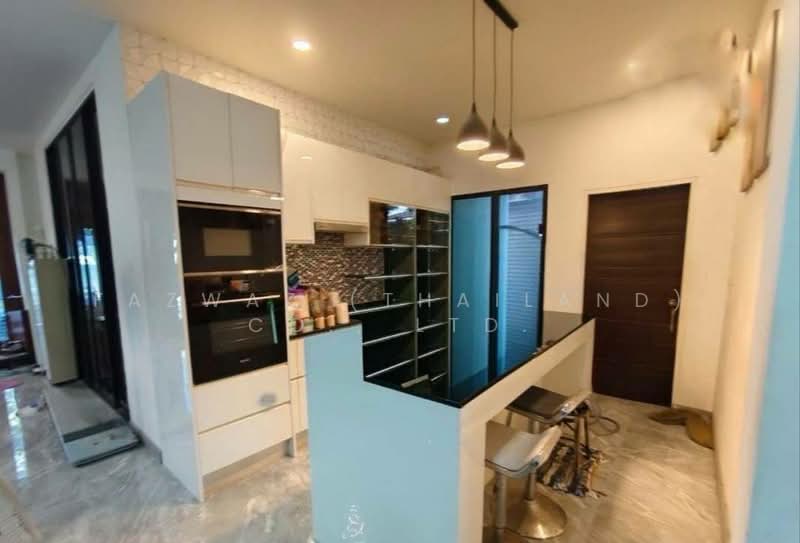 4BR Detached House in On Nut 22, Suan Luang Bangkok | Rare City Home, Bangkok