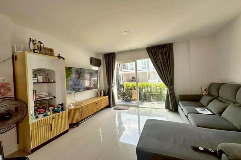 Grande Pleno Bangna Onnut, Samut Prakan