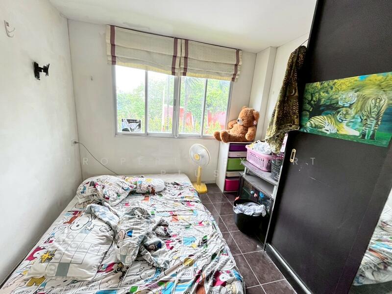 Lumpini Condo Town Bodindecha Ramkhamhaeng, Bangkok