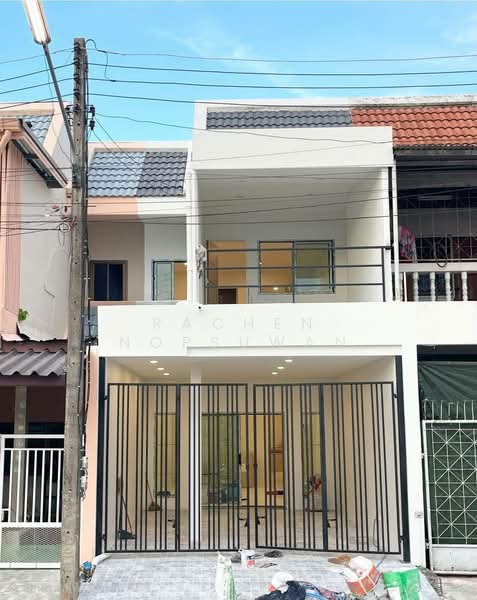 Now accepting reservations for new houses near Big C Extra Khlong Toei. 2 bedrooms, 20.7 sq.wa., Songkhla