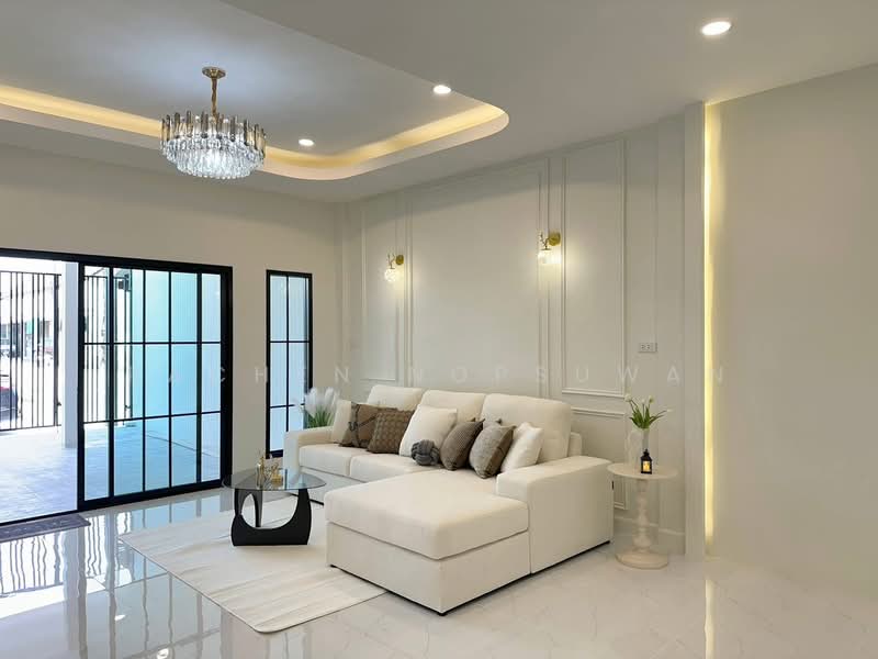 Now accepting reservations for new houses near Big C Extra Khlong Toei. 2 bedrooms, 20.7 sq.wa., Songkhla