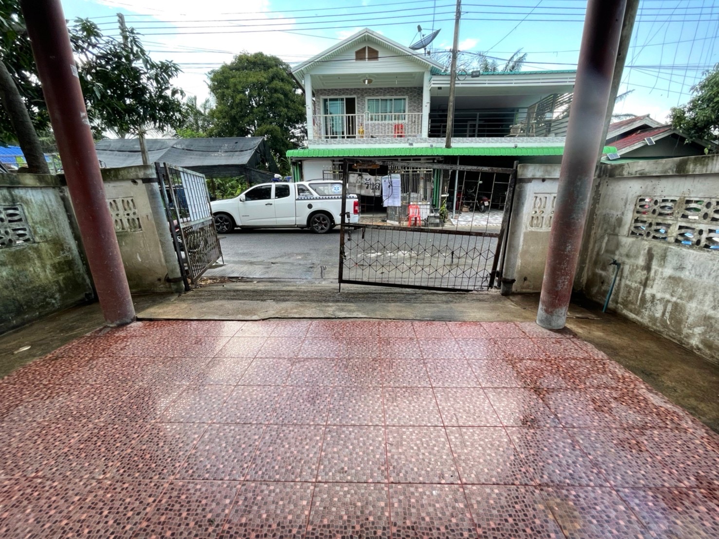 บ้านเดี่ยว 2 ชั้น เนื้อที่ 19.5 ตร.ว. หมู่บ้านการเคหะคลองสี่