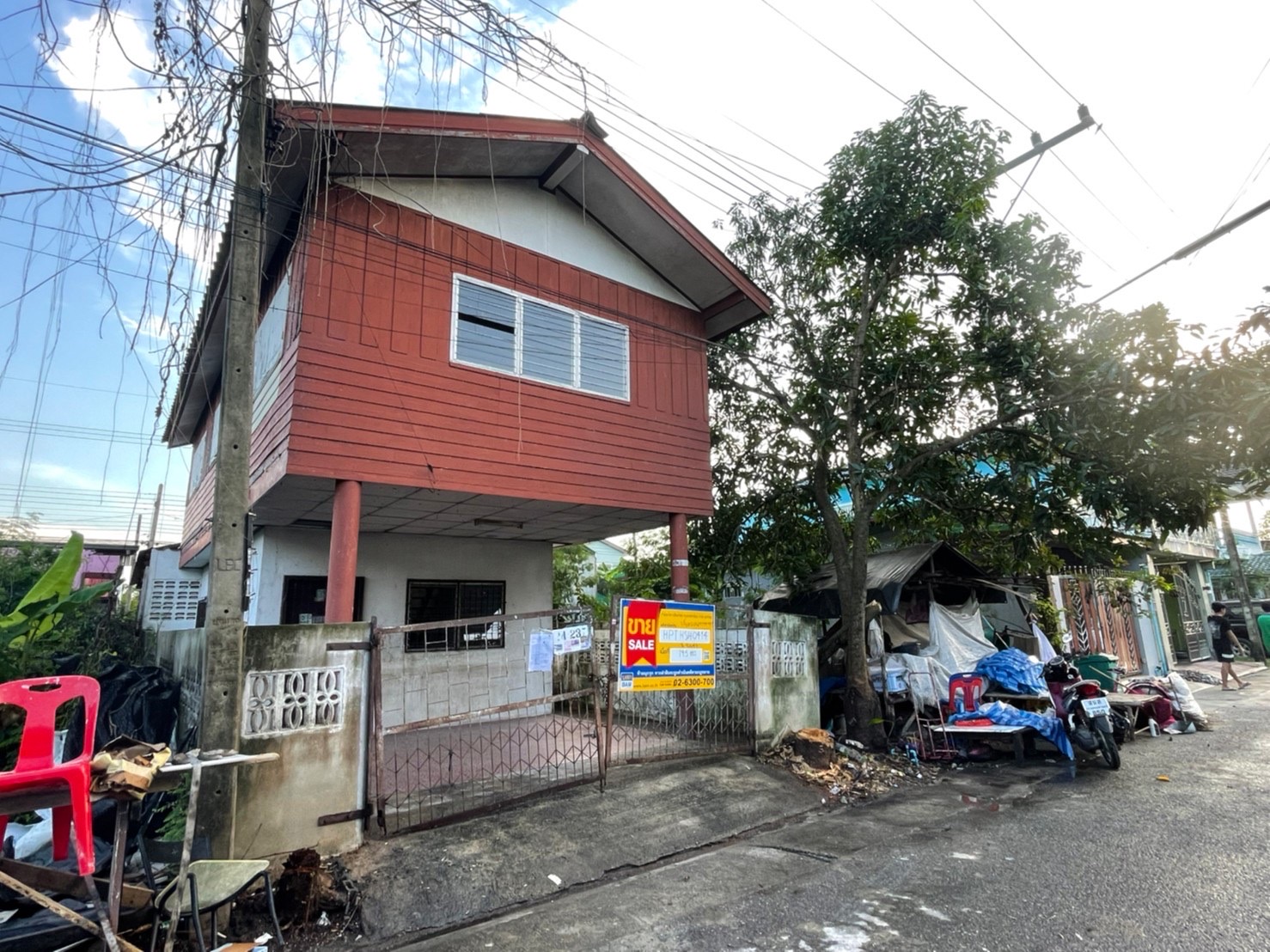บ้านเดี่ยว 2 ชั้น เนื้อที่ 19.5 ตร.ว. หมู่บ้านการเคหะคลองสี่