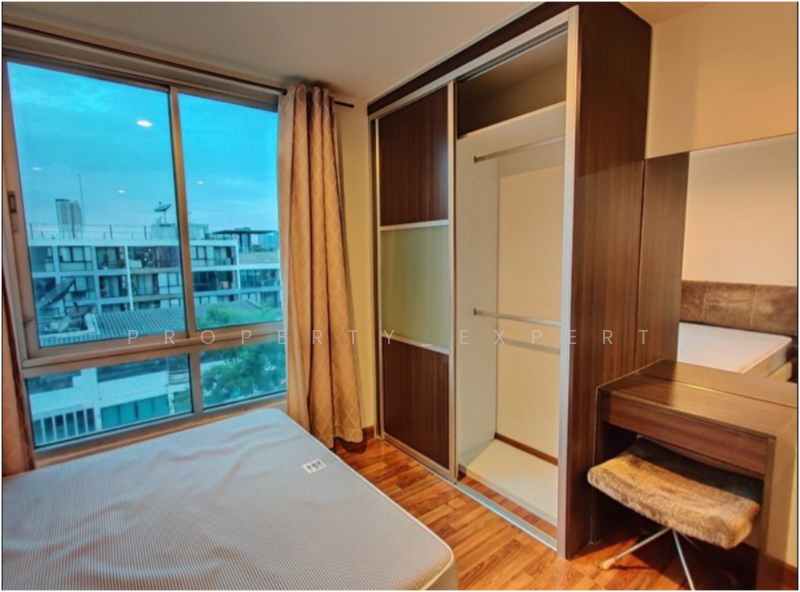 Atrium Phahol-Suthisarn condominium, Bangkok