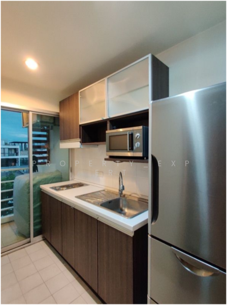 Atrium Phahol-Suthisarn condominium, Bangkok