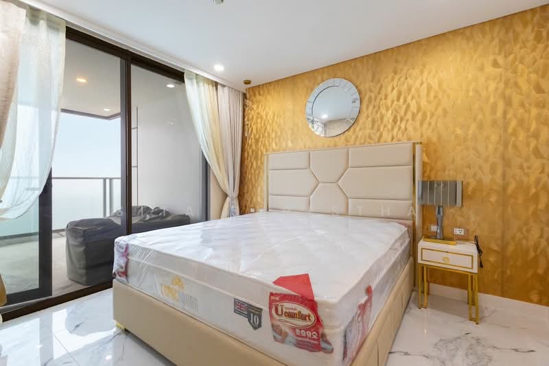 Copacabana Beach Jomtien, Chon Buri (Pattaya)