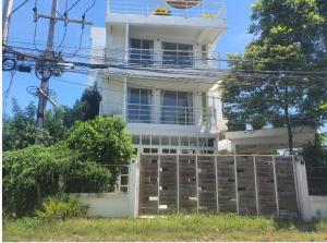 ที่ดินพร้อมบ้าน บางละมุง ชลบุรี