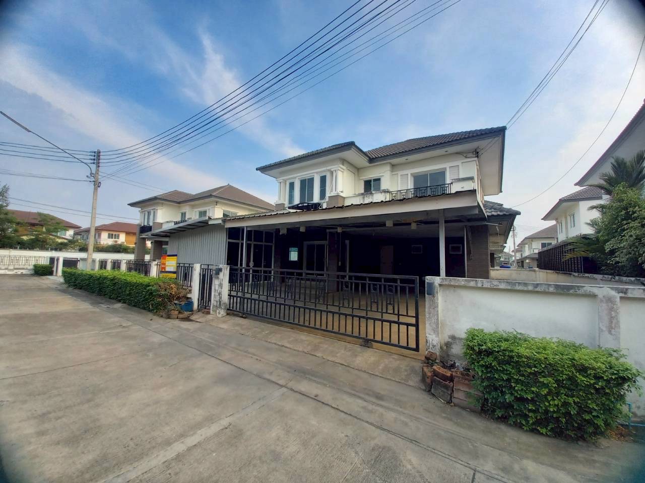 บ้านเดี่ยว 2 ชั้น โครงการร้อยพฤกษาเลควิลล์ นครปฐม