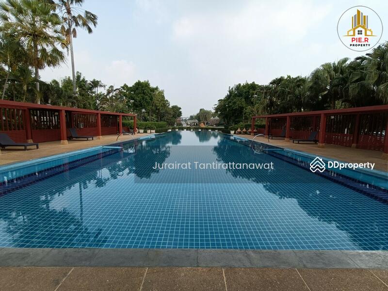 Narasiri Pattanakarn-Srinakarin, Bangkok