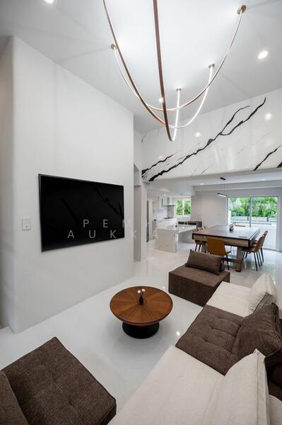 5-BR Villa, Bangkok