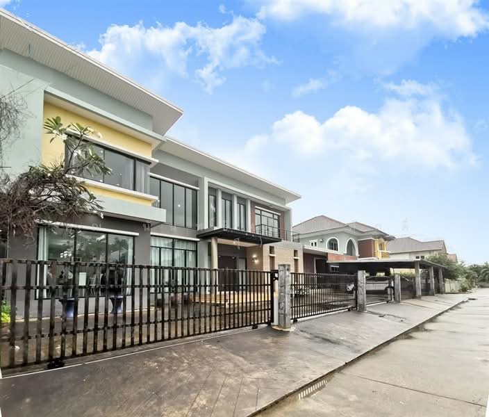 บ้านสุขสันต์ 10 ( Baan Suksan 10 ) ซอยกาญจนาภิเษก005, Bangkok
