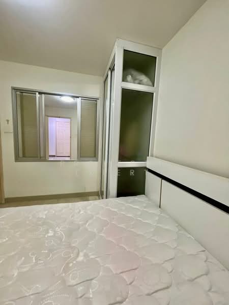 Lumpini Condo Town Ramintra-Laksi, Bangkok