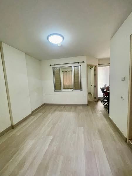 Lumpini Condo Town Ramintra-Laksi, Bangkok
