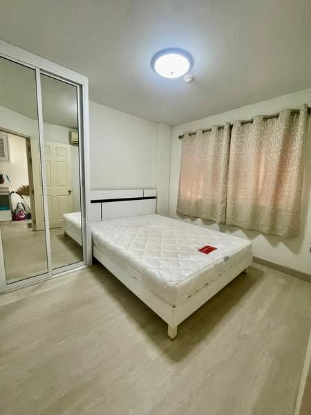 Lumpini Condo Town Ramintra-Laksi, Bangkok