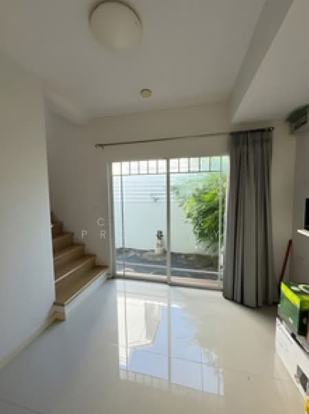 Indy Bangyai, Nonthaburi