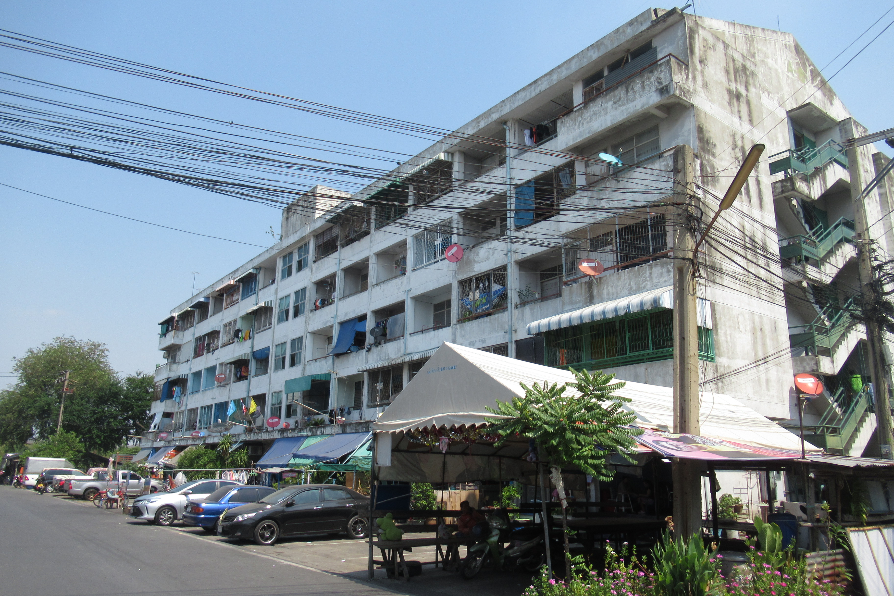 Bangyai Condotown