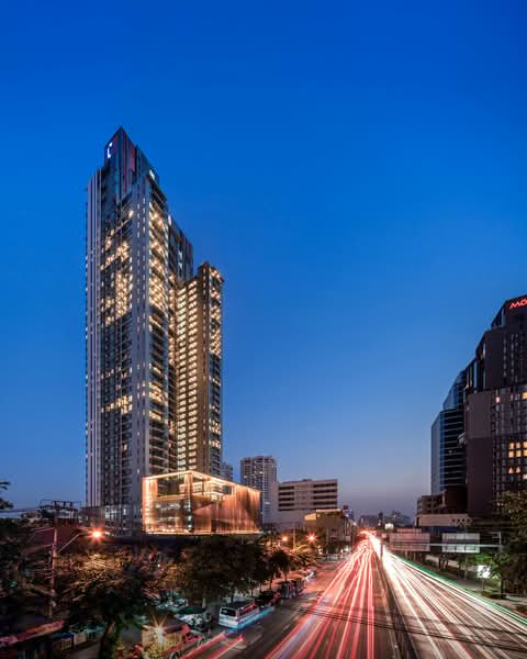 C Ekkamai, Bangkok
