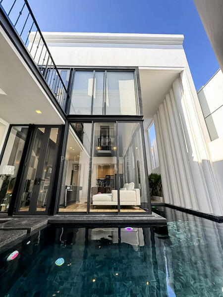 Luxury Pool Villa for Sale in Pratumnak, Jomtien, Chon Buri (Pattaya)