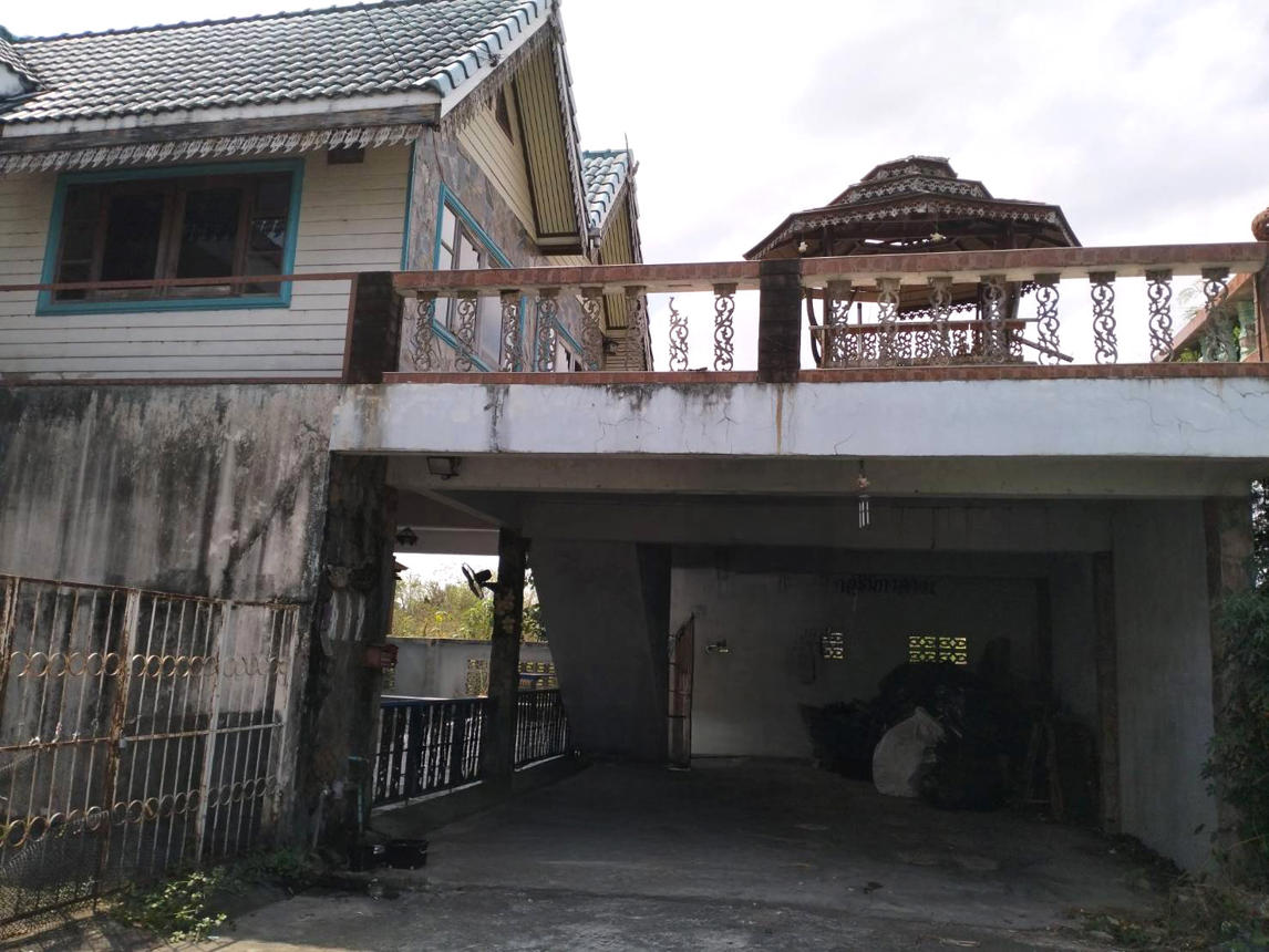 Townhouse located outside Ratchaburi Project, Suan Phlueng, Ratchaburi