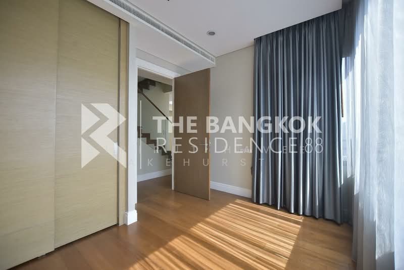 Bright Sukhumvit 24, Bangkok