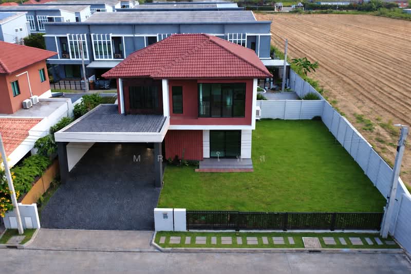 The Ricco Residence Wongwaen-Hathairat, Bangkok
