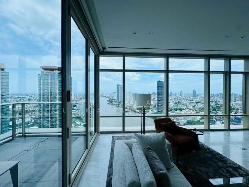 Four Seasons Private Residences, Bangkok
