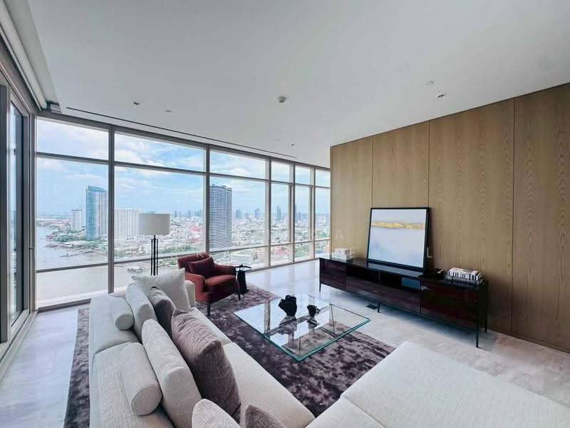 Four Seasons Private Residences, Bangkok