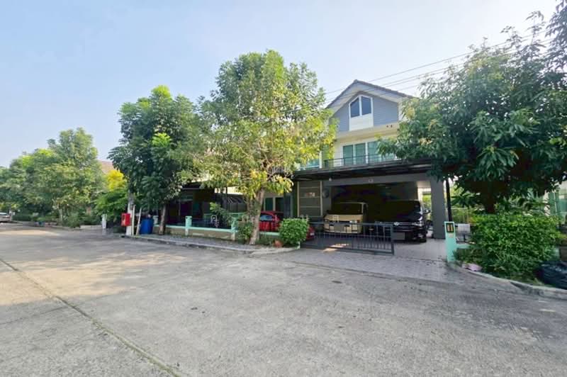 Baan Green Live, Bangkok