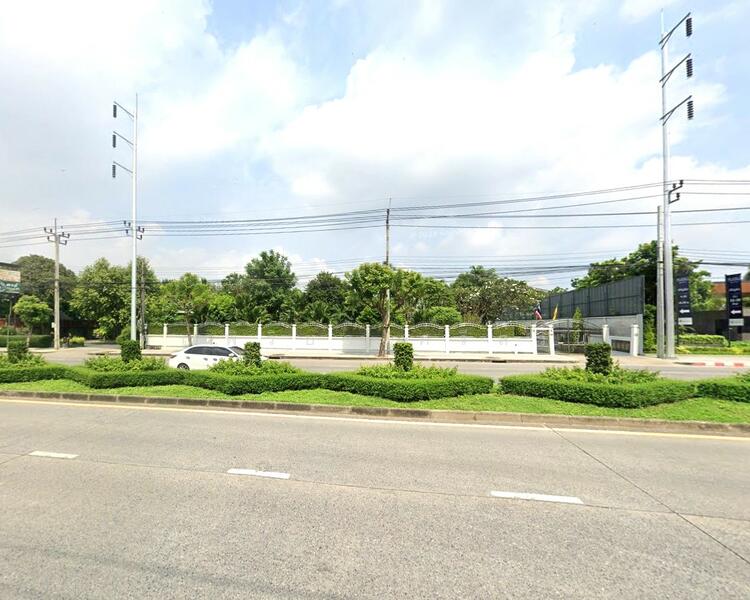 ขายที่ดิน 711 ตารางวา ติดถนนเลียบคลองสอง ใกล้ซาฟารีเวิลด์ กรุงเทพมหานคร, Bangkok