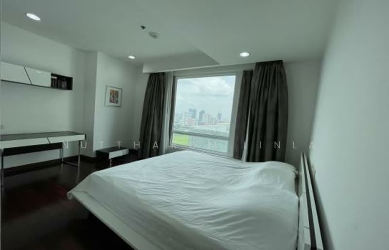 Baan Rajprasong, Bangkok