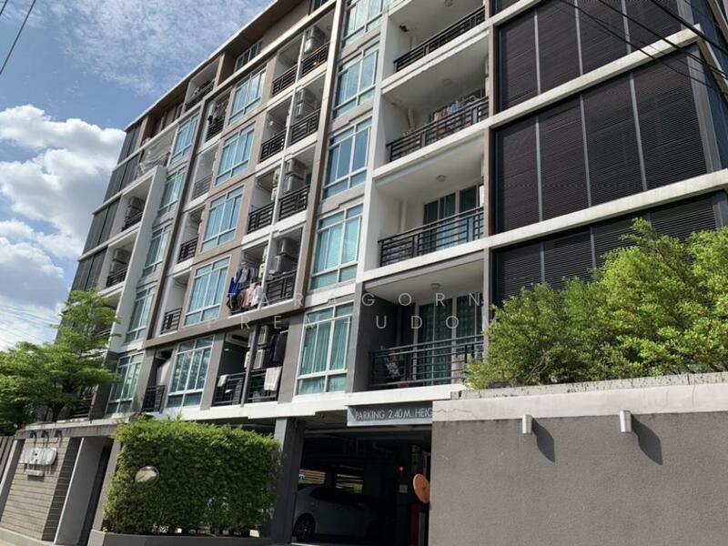 Lugano Ladprao 18, Bangkok