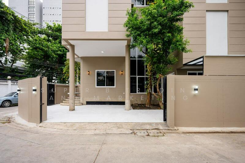 For sale: 3-story detached house, 51 square wah, in Chatuchak, Lat Phrao, Vibhavadi Rangsit., Bangkok