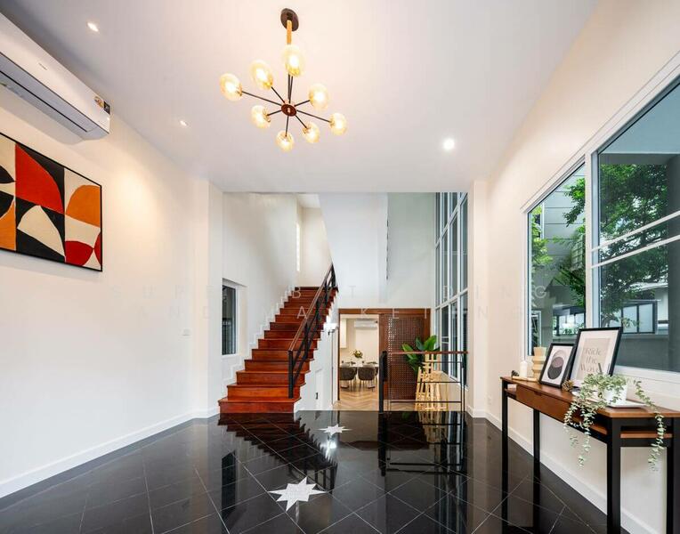 For sale: 3-story detached house, 51 square wah, in Chatuchak, Lat Phrao, Vibhavadi Rangsit., Bangkok