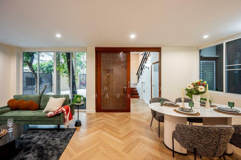 For sale: 3-story detached house, 51 square wah, in Chatuchak, Lat Phrao, Vibhavadi Rangsit., Bangkok
