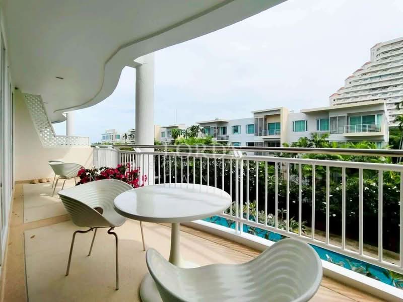 Baan Saechuan, Prachuap Khiri Khan